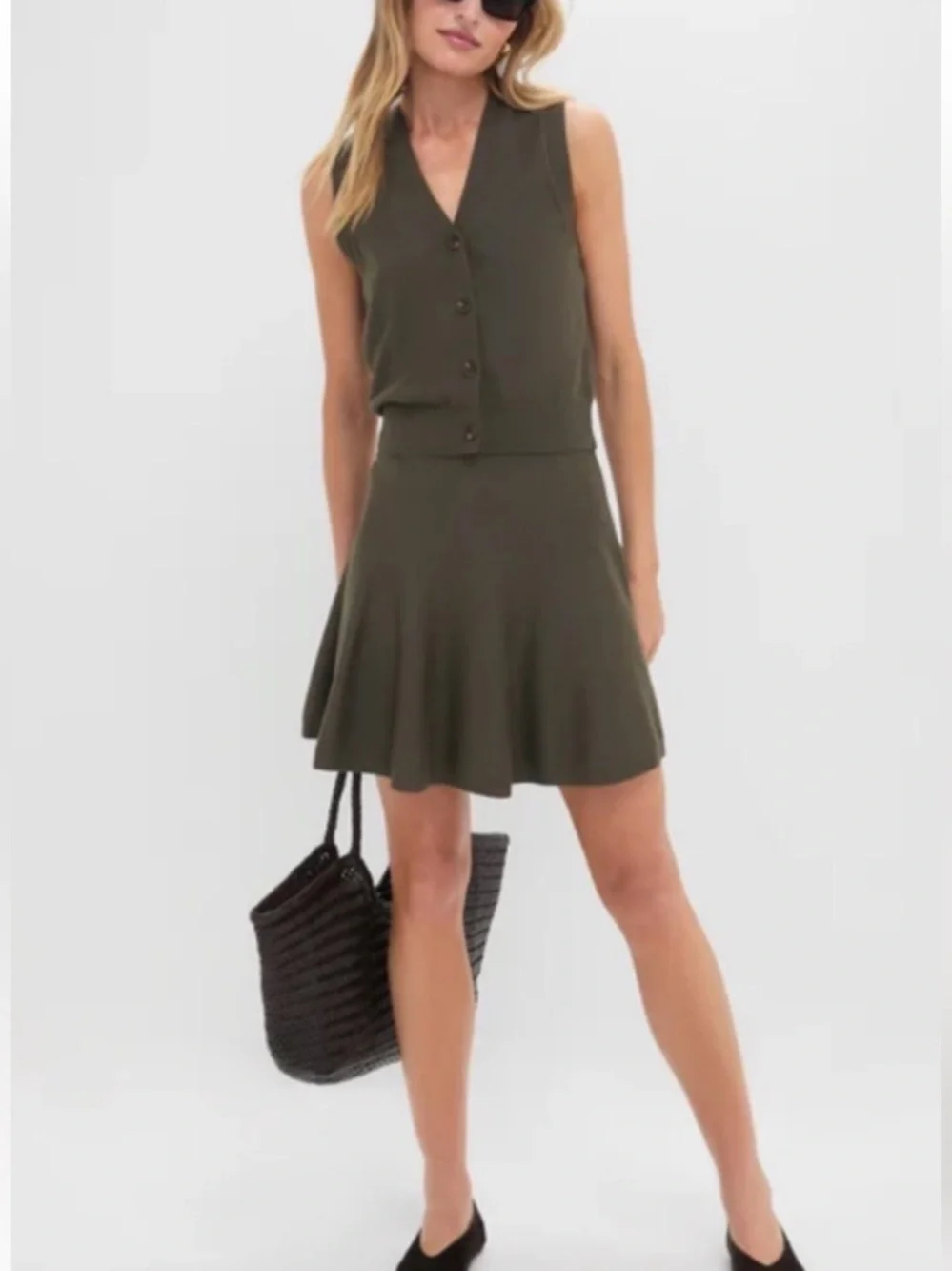 Tuckernuck HYACINTH HOUSE Olive Connie Knit Mini Skirt Large